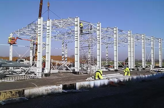 Budowa hali stalowej